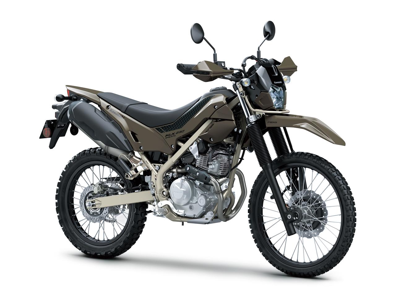 画像: Kawasaki KLX230 SHERPA 2025年モデル 総排気量：232㎤ エンジン形式：空冷4ストローク単気筒/SOHC 2バルブ シート高：845mm 車両重量：134kg カラー：ミディアムクラウディグレー メーカー希望小売価格：638,000円（本体価格580,000円/消費税58,000円）