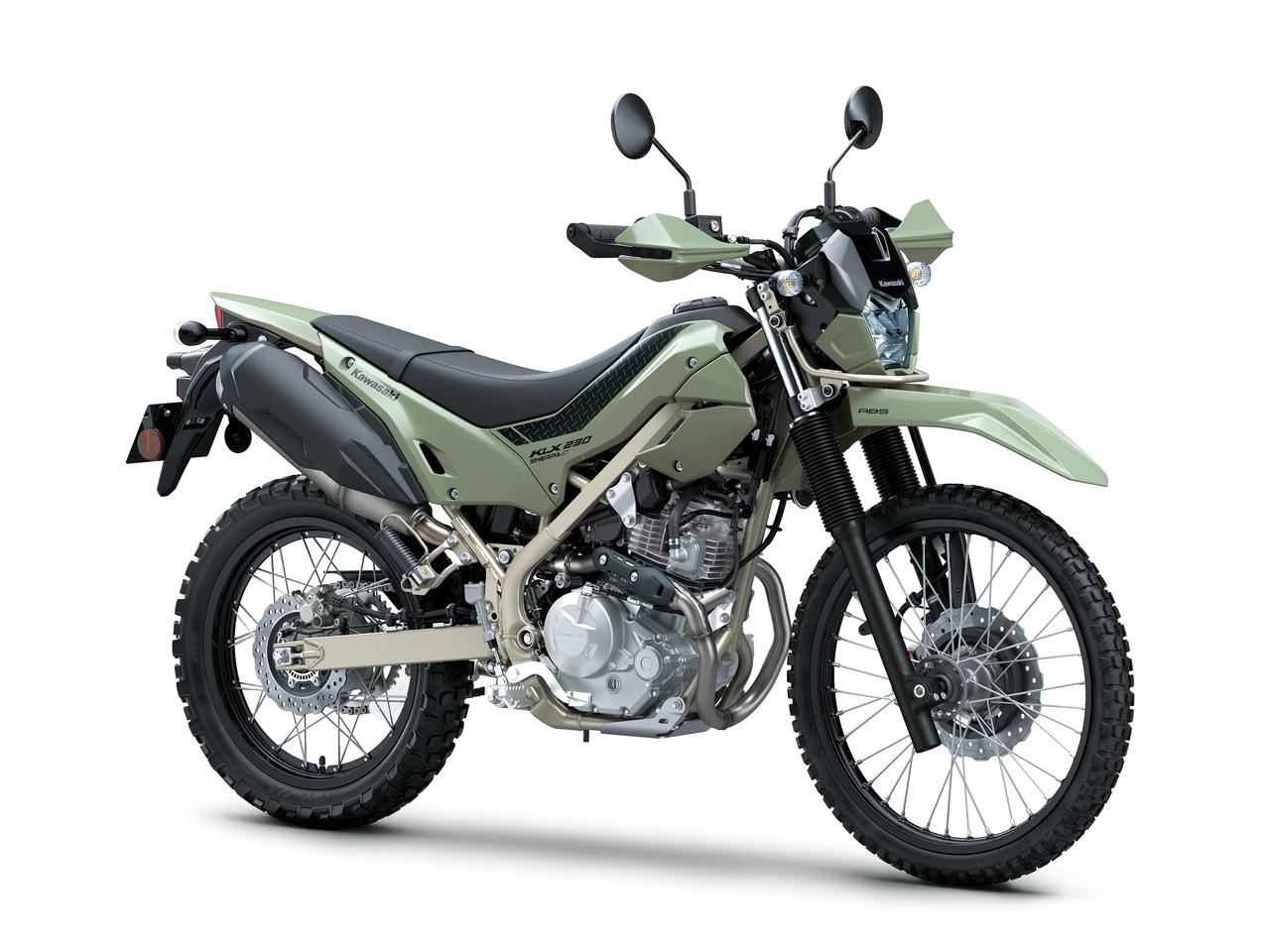 画像: Kawasaki KLX230 SHERPA S 2026年モデル 総排気量：232㎤ エンジン形式：空冷4ストローク単気筒/SOHC 2バルブ シート高：825mm 車両重量：136kg カラー：ミディアムスモーキーグリーン メーカー希望小売価格：660,000円（本体価格600,000円/消費税60,000円）