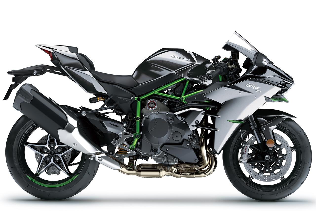 画像2: Kawasaki Ninja H2 CARBON 2027年モデル 総排気量:998cm³ エンジン形式:水冷4ストロークDOHC4バルブ並列4気筒 シート高:825mm 車両重量:238kg 発売予定日:2027年1月23日(土) 税込価格:418万円 ▶▶▶製品ページはこちら