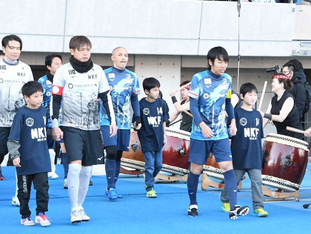 画像1: ケンゴフレンズ対なでしこフレンズの対戦で幕開け