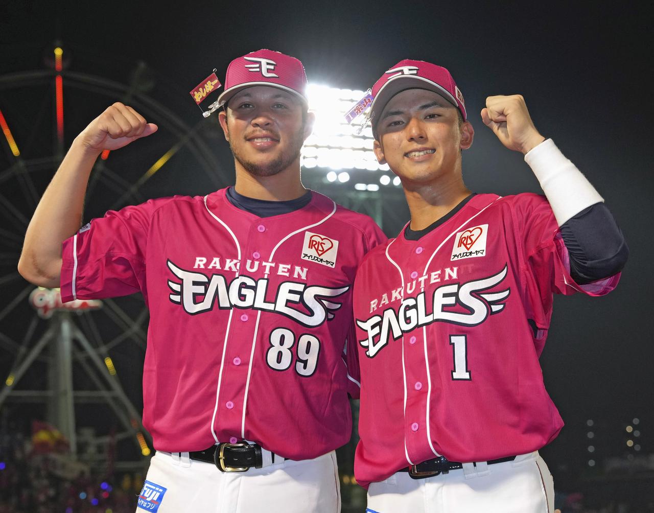 画像: 5球団競合の宗山(右)は、レギュラーとして122試合に出場した。写真:共同通信