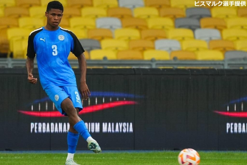 画像: フィリピン代表でプレーするビスマルク