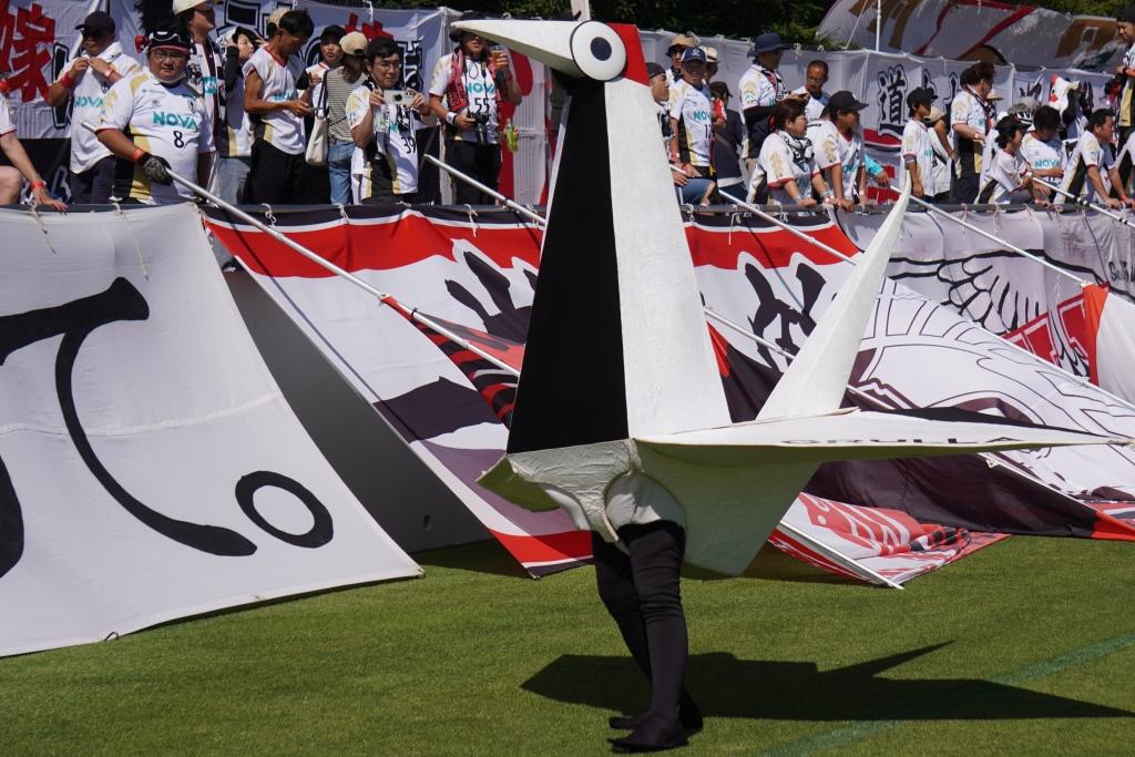 画像: 角ばった姿は他に類を見ない