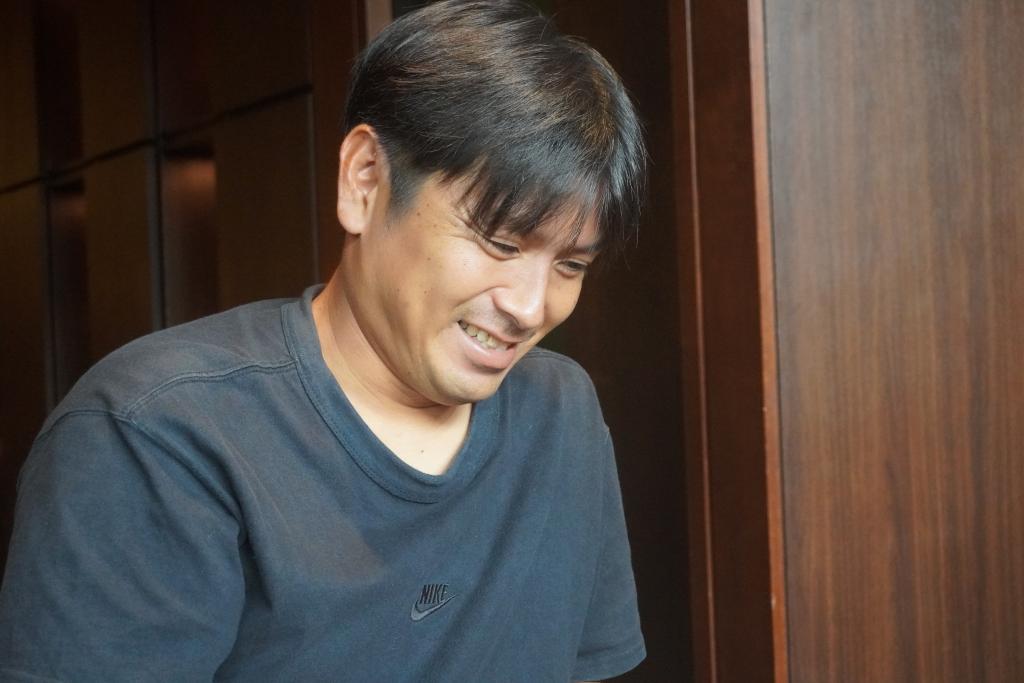 画像: 夢を語る最中に時折笑顔を見せた遠藤さん (C)Qoly