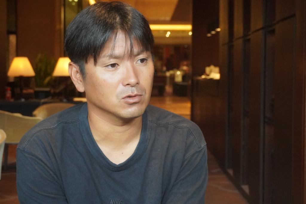 画像: Qolyの取材に応じた遠藤康さん (C)Qoly