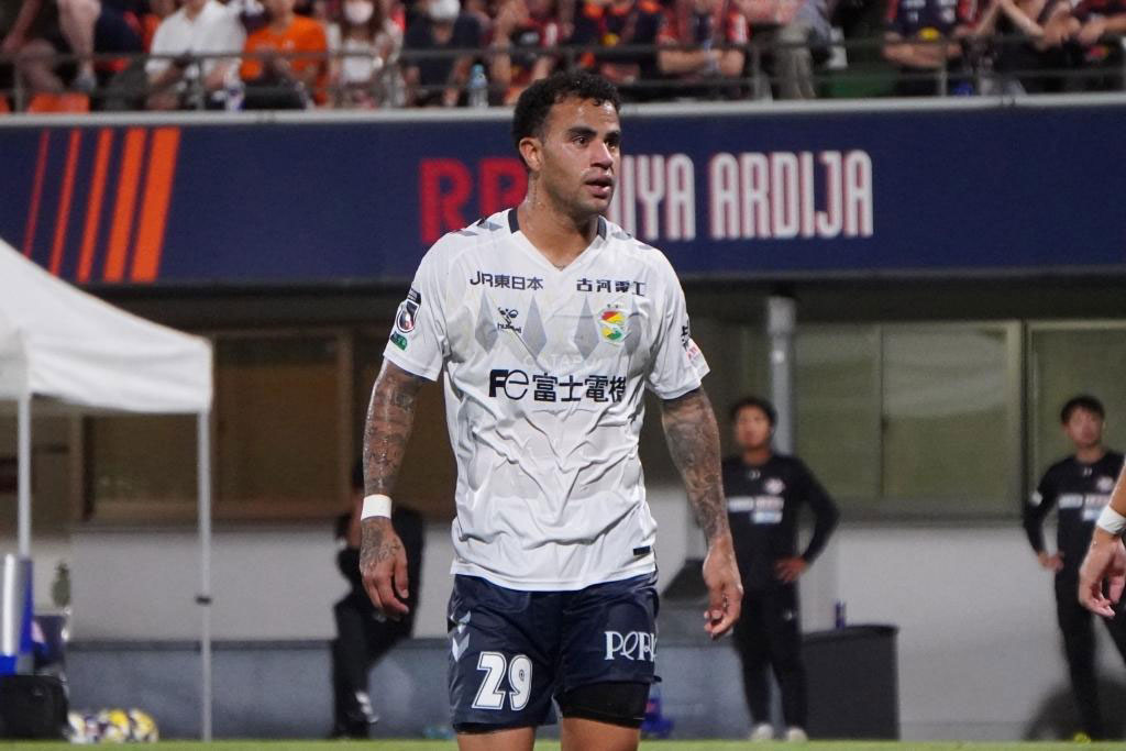 画像: 第25節RB大宮戦でのカルリーニョス（写真：縄手猟）