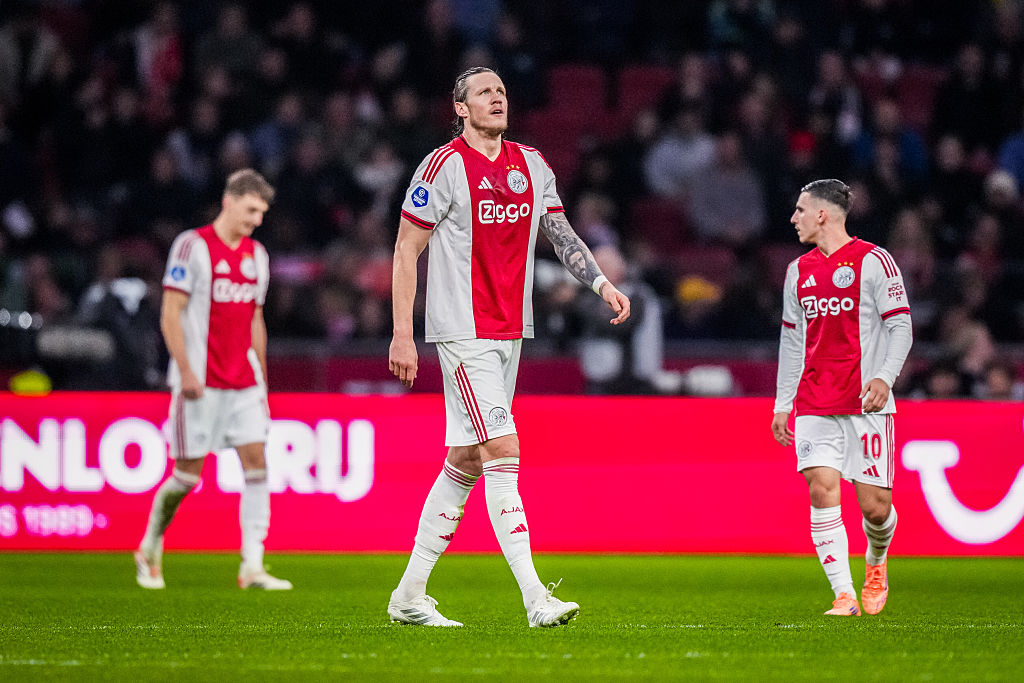 画像: 身長197cmのオランダ人FWヴェフホースト (C)Getty Images