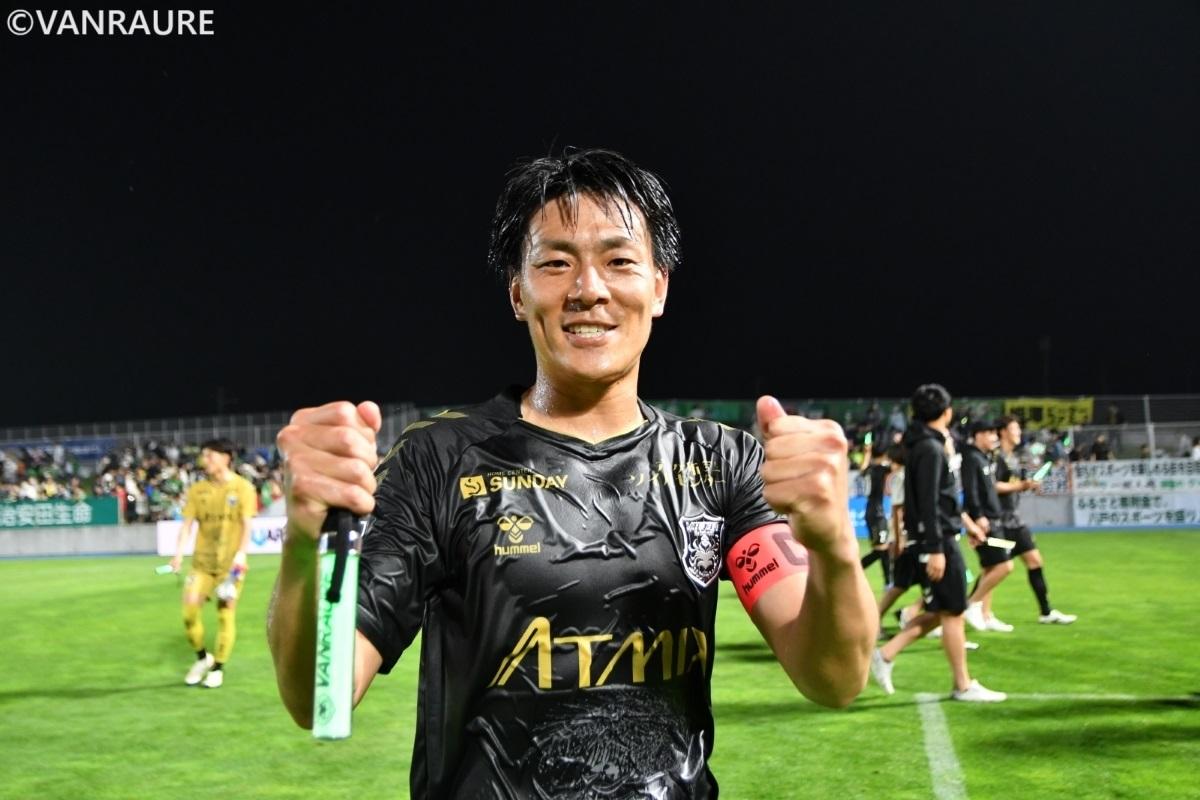 画像2: 偉業の達成と抱く目標