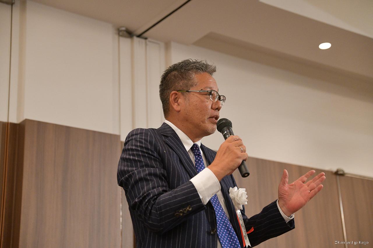 画像1: 関西サッカーリーグ運営委員長の八木勉さん