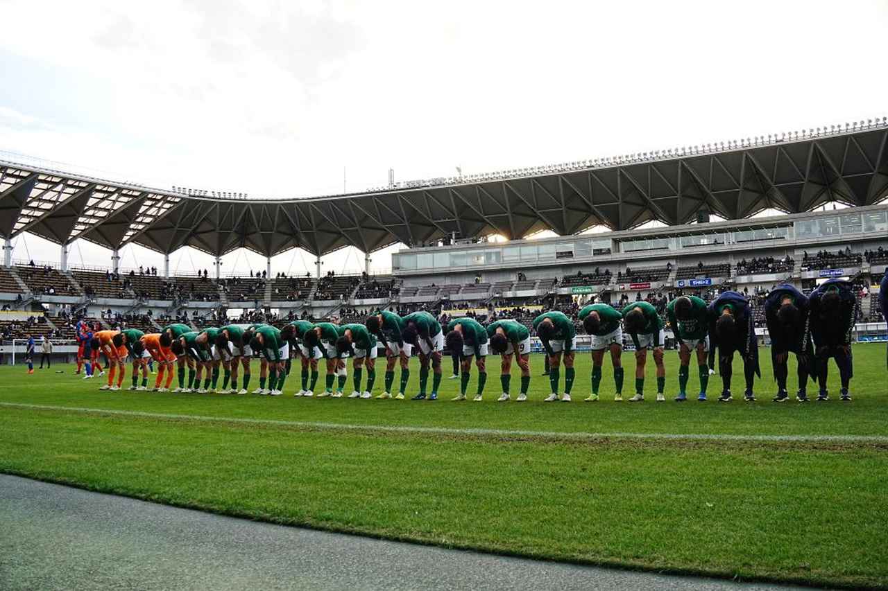 画像: 最後まで闘った青森山田イレブン(写真:浅野凜太郎)