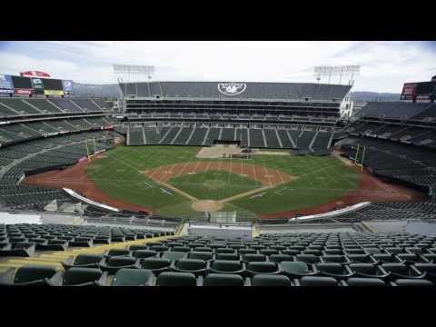 画像: O.co Coliseum Conversion Time Lapse Video Final Production Athletics to Raiders 10.5.13 - 10.6.13 www.youtube.com
