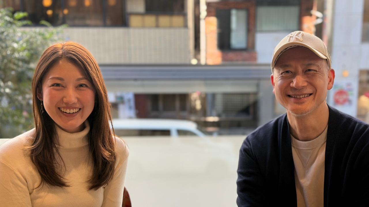 画像: インタビュアー木村英里（左）とNBA docomoで解説を担当するスポーツナビゲータの長澤壮太郎氏