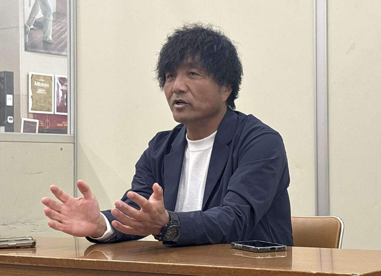 画像: 就任2年目で確かな手応えを語る皐月総監督 (C)Qoly