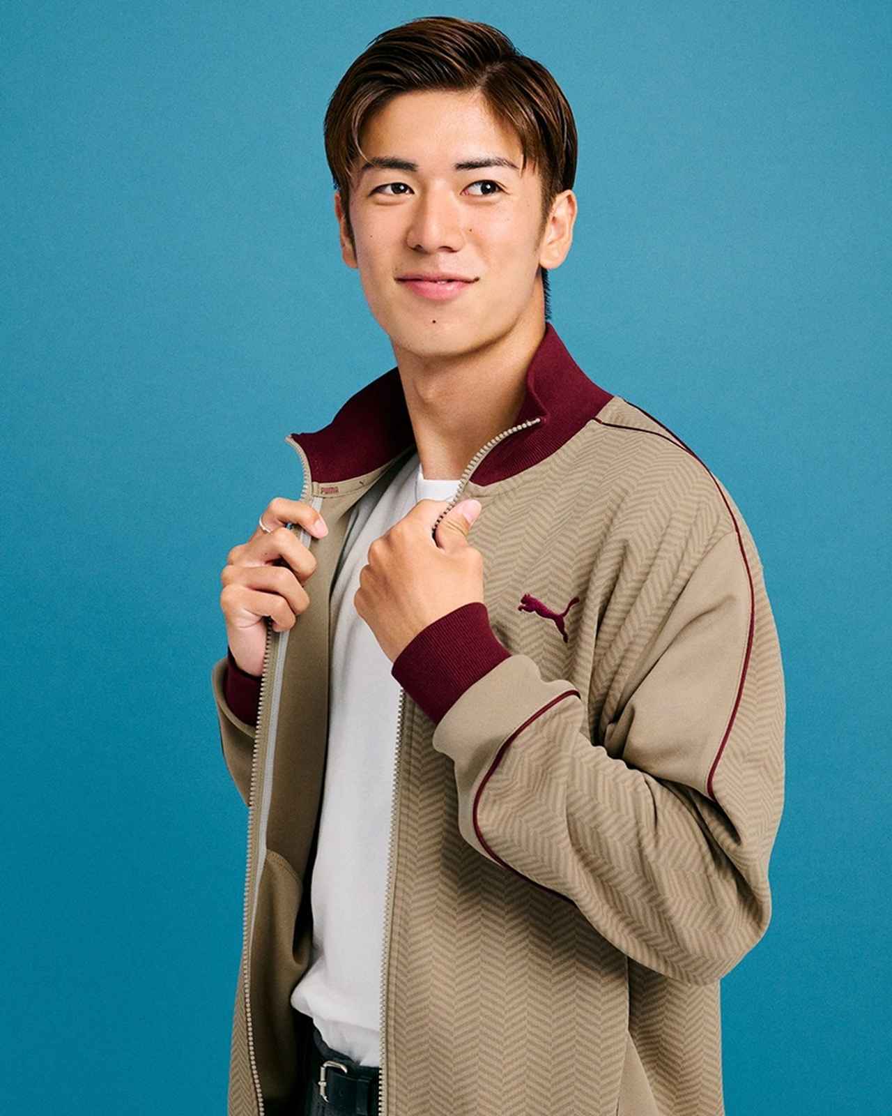 画像: 記事内では、大関が昨年9月に契約するPumaのコレクションでモデルを務めた際の写真も紹介されていた。