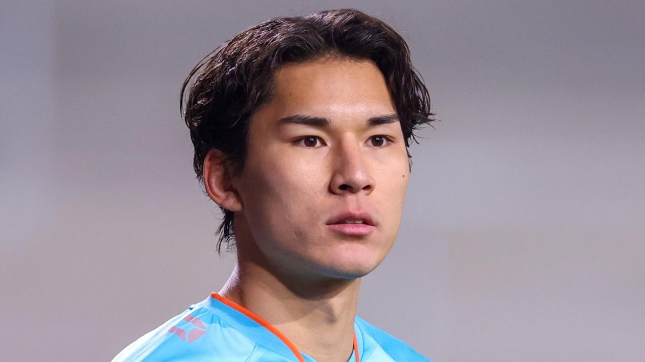 画像: 「ひどい衝突だった、こんな衝突は見たくない…」GK野澤大志ブランドン、激しい衝突で一時意識喪失…涙を流す同僚も