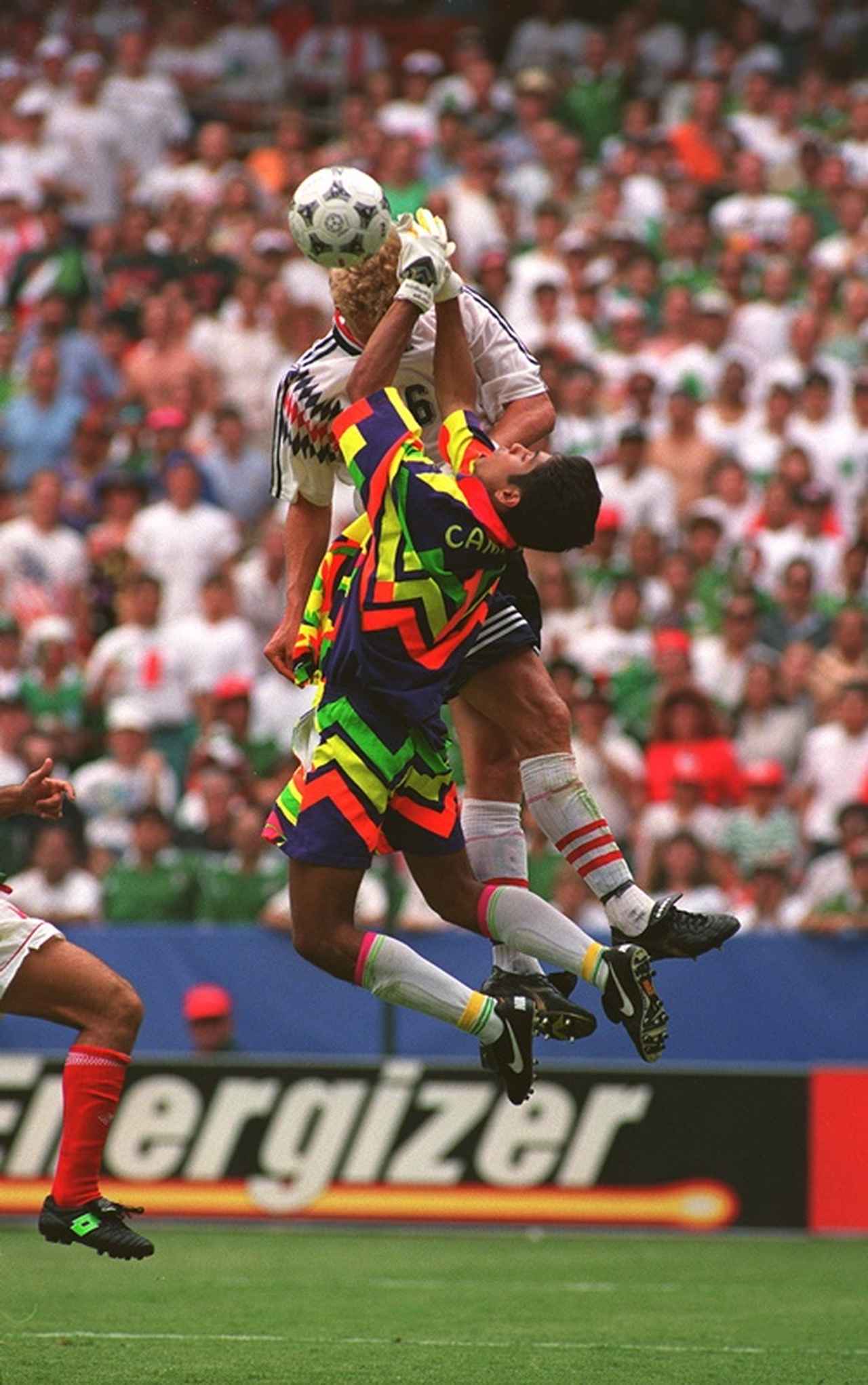 画像: 凄まじい跳躍力を見せるカンポス (C)Getty Images