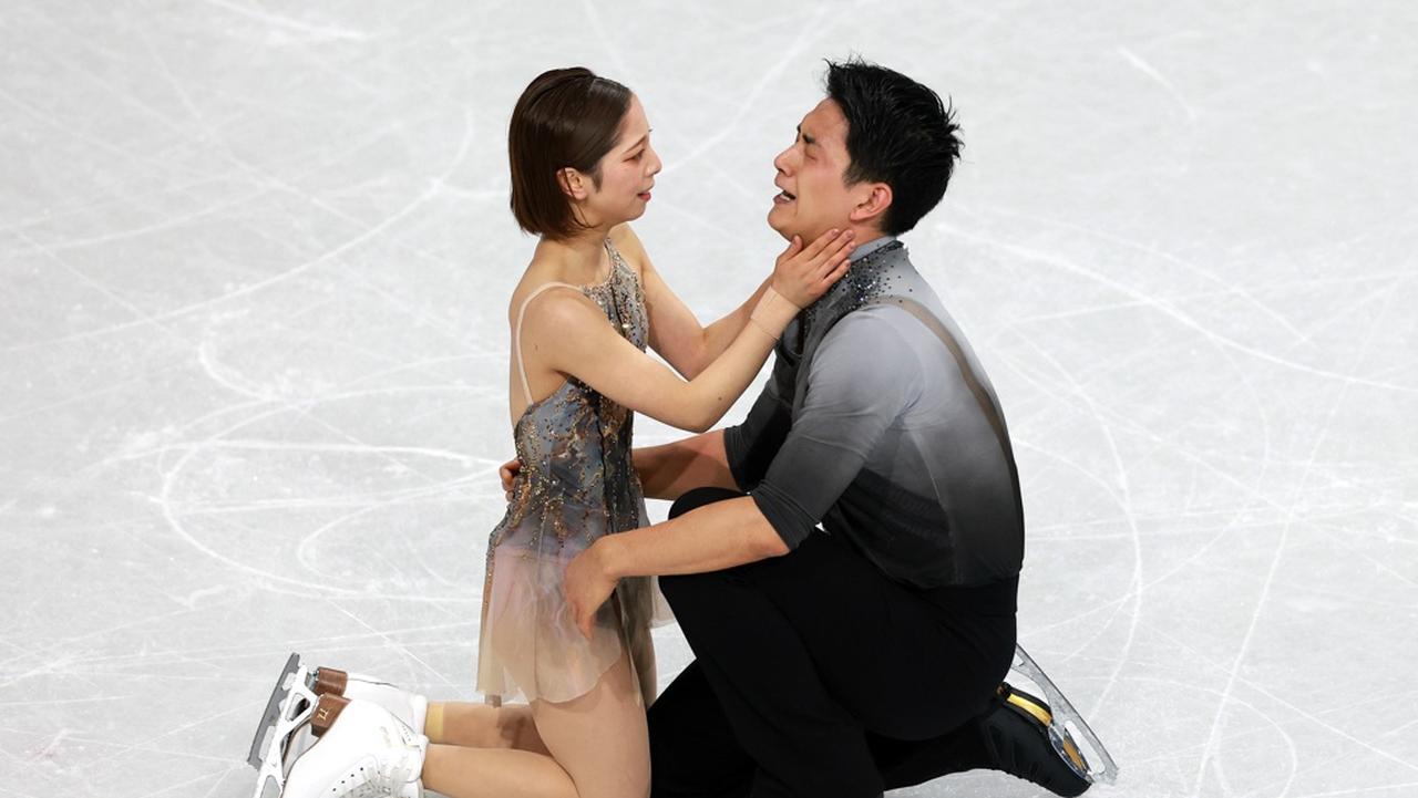画像: 涙の逆転金メダル！りくりゅうペア、フリーで世界歴代最高得点！「無敵の強さ」「観客も熱狂の渦」「永遠に響き渡る演技」と世界が感動 - Qoly-Sports＆the Style