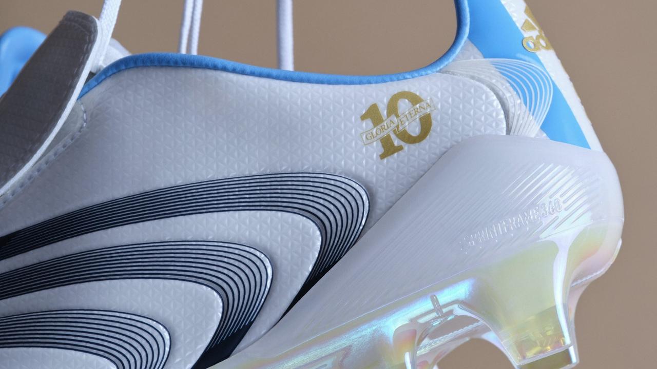 画像: 伝説の「メッシスパイク」が復刻!adidasから限定モデル『F50 TUNIT』が登場…アルゼンチン代表“次代の10番”が着用中 - Qoly-Sports&the Style