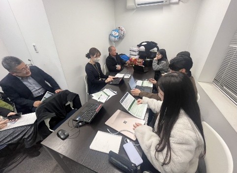 画像: イベントに向けたミーティングの様子(主催者提供)