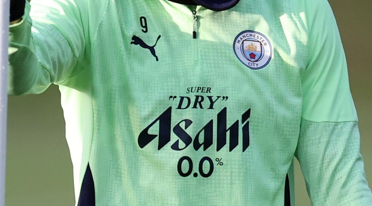 画像: 日本のビールスポンサーロゴも配慮…マンチェスター・シティ、ムスリム選手たちが断食期間突入 - Qoly-Sports＆the Style