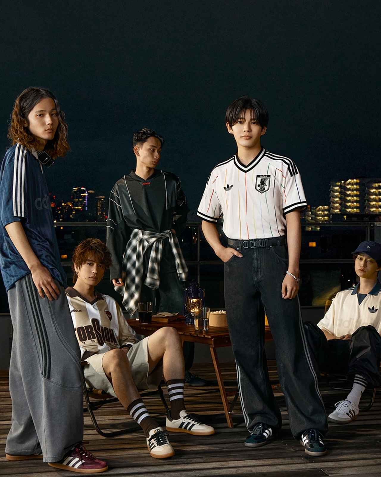 画像1: adidas Originals、サッカーW杯に向け長尾謙杜さん起用の新キャンペーン！『SAMBA』に焦点を当てた“ブロークコアスタイル”