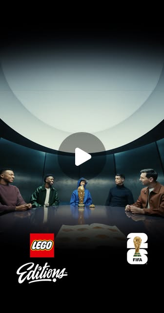 画像: LEGO on Instagram: "Everyone wants a piece #HonestlyItsNotAI #LEGO #LEGOFootball #FIFAWorldCup #EveryoneWantsAPiece"