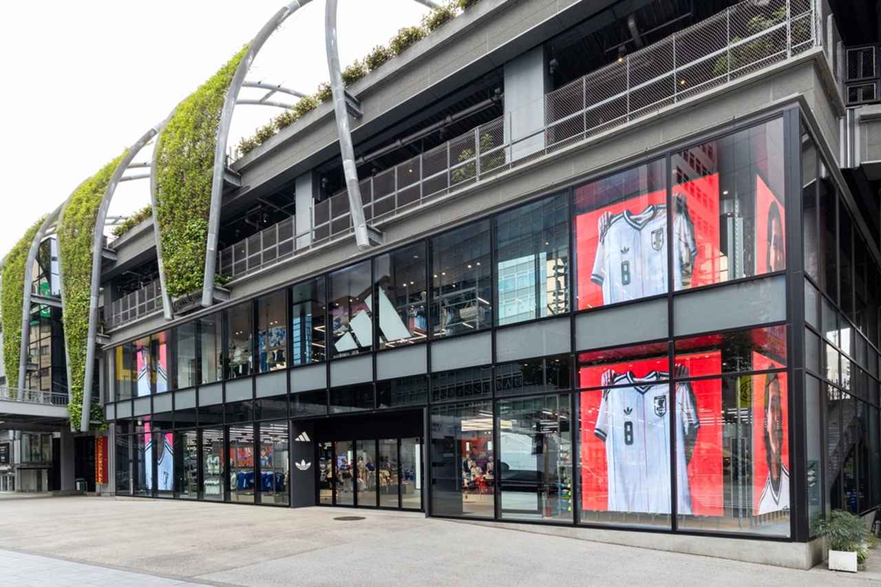 画像1: 東京・渋谷のMIYASHITA PARK「adidas旗艦店」、本日リニューアルオープン！各国代表ユニフォームを国内最大規模で展開