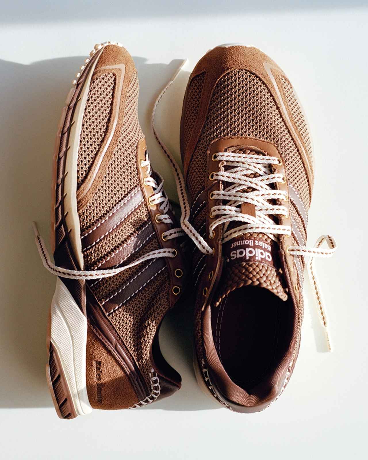 画像: WB ADIZERO ADIOS MESH