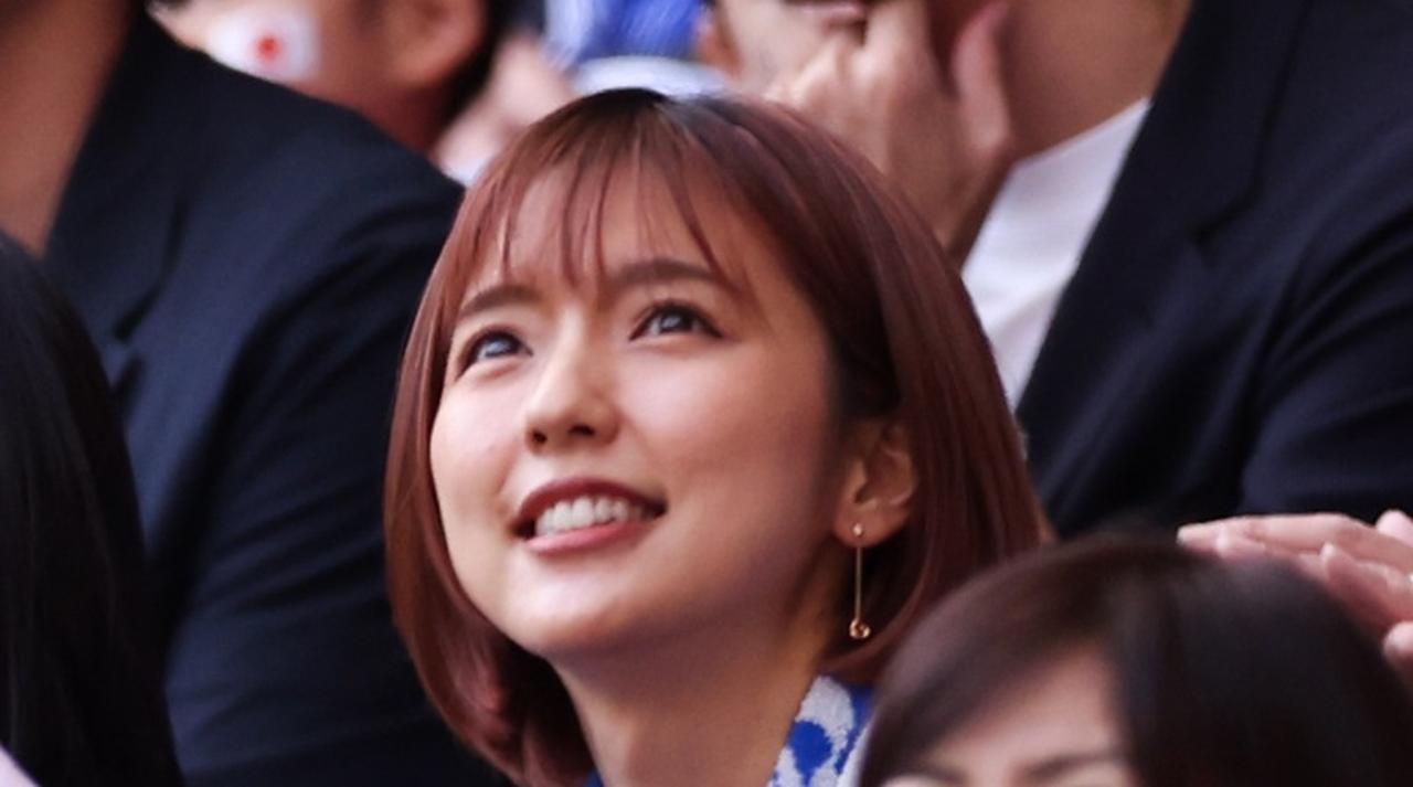 画像: 『素敵な旦那さま』『センス良い』35歳になった真野恵里菜さん、夫・柴崎岳からのプレゼントを公開 - Qoly-Sports＆the Style