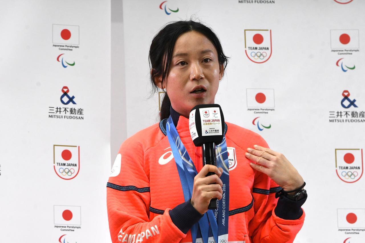 画像: パレードを終えて会見に臨む高木美帆選手。