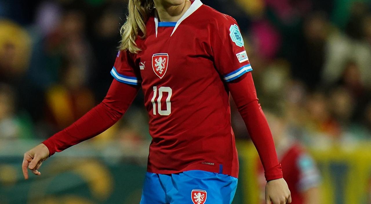 画像: 17歳を含めた女子選手の着替え盗撮…チェコ女子の監督、5年の国内活動禁止処分 「冗談じゃない」と選手怒る - Qoly-Sports＆the Style