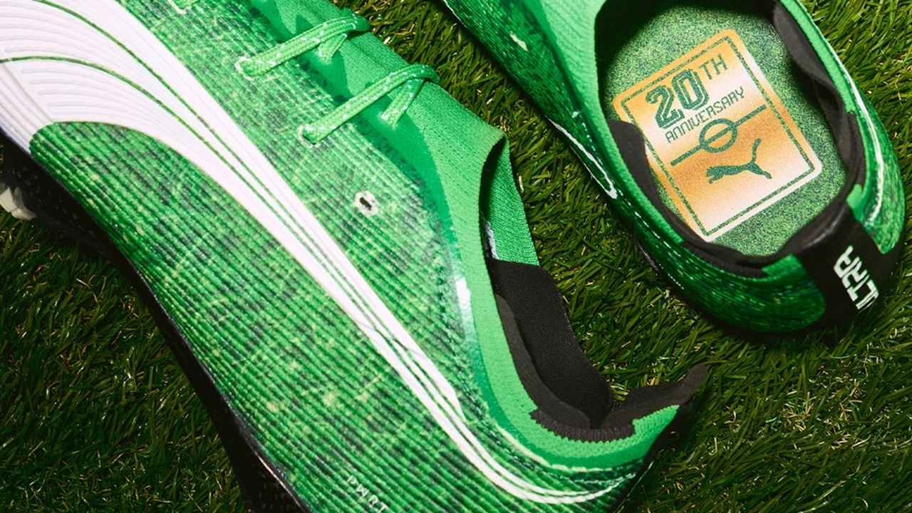 画像: PUMA、伝説的サッカースパイクが復刻！最新スピードモデル『ウルトラ6カーボン』が見事な“芝生柄”に - Qoly-Sports＆the Style