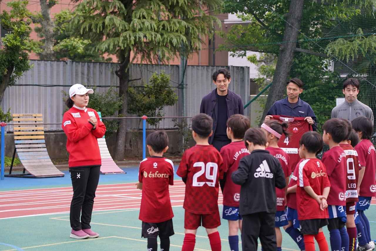 画像3: プロゴルファー横峯さくら、次世代支援プロジェクトでフットサル「フウガドールすみだ」と2年契約！育成年代のユニフォーム胸スポンサーに就任