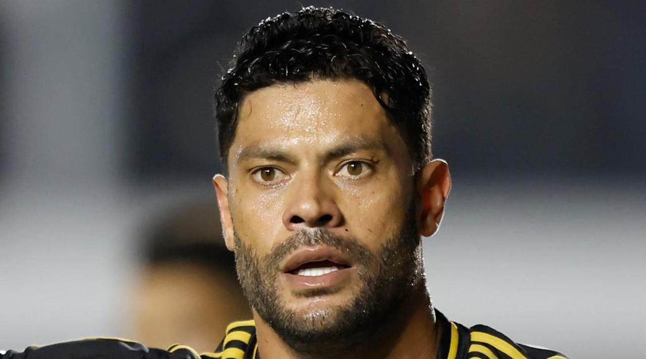 画像: 「申し訳ない」39歳元Jリーガーが謝罪…ブラジルで前代未聞の退場劇！大乱闘でなんと23人にレッドカード - Qoly-Sports＆the Style