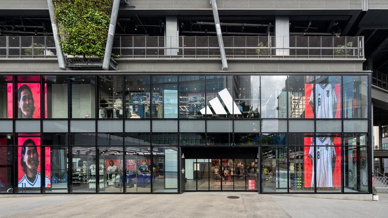 画像: 東京・渋谷のMIYASHITA PARK「adidas旗艦店」、本日リニューアルオープン!各国代表ユニフォームを国内最大規模で展開 - Qoly-Sports&the Style