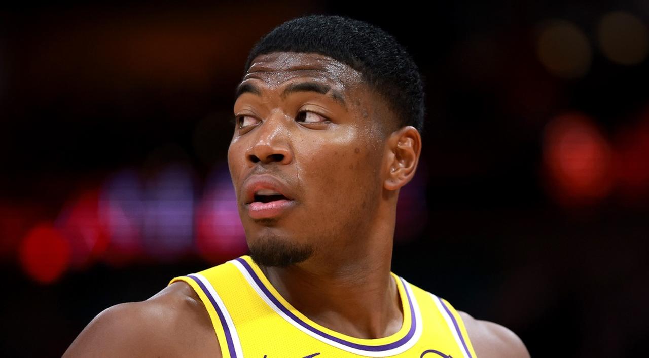 画像: 八村塁への突き飛ばし、現地NBAファンからも大顰蹙 「負け犬メンタリティ」 「ルイは品格を見せた」 - Qoly-Sports＆the Style