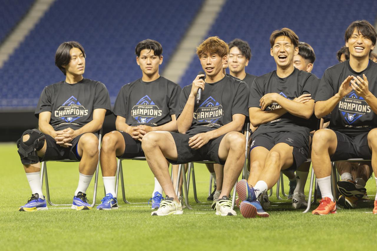 画像7: ACL2優勝！G大阪、GKの荒木琉偉が優勝報告会で「一生の思い出になる」激闘と初タイトル獲得の思い明かす