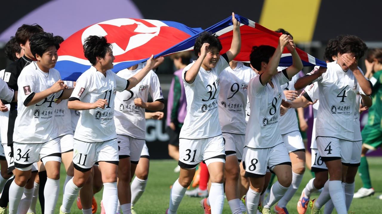画像: ベレーザに勝ってアジア女王になった北朝鮮チーム、優勝後の会見を立ち去る騒動発生!理由は『呼称』 - Qoly-Sports&the Style