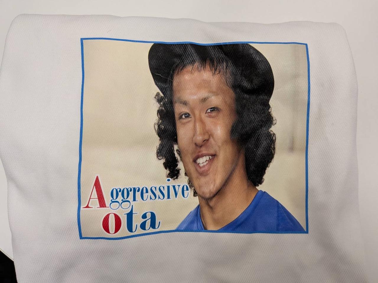 画像: 当時プレゼントされた太田選手がプリントされたシャツ。