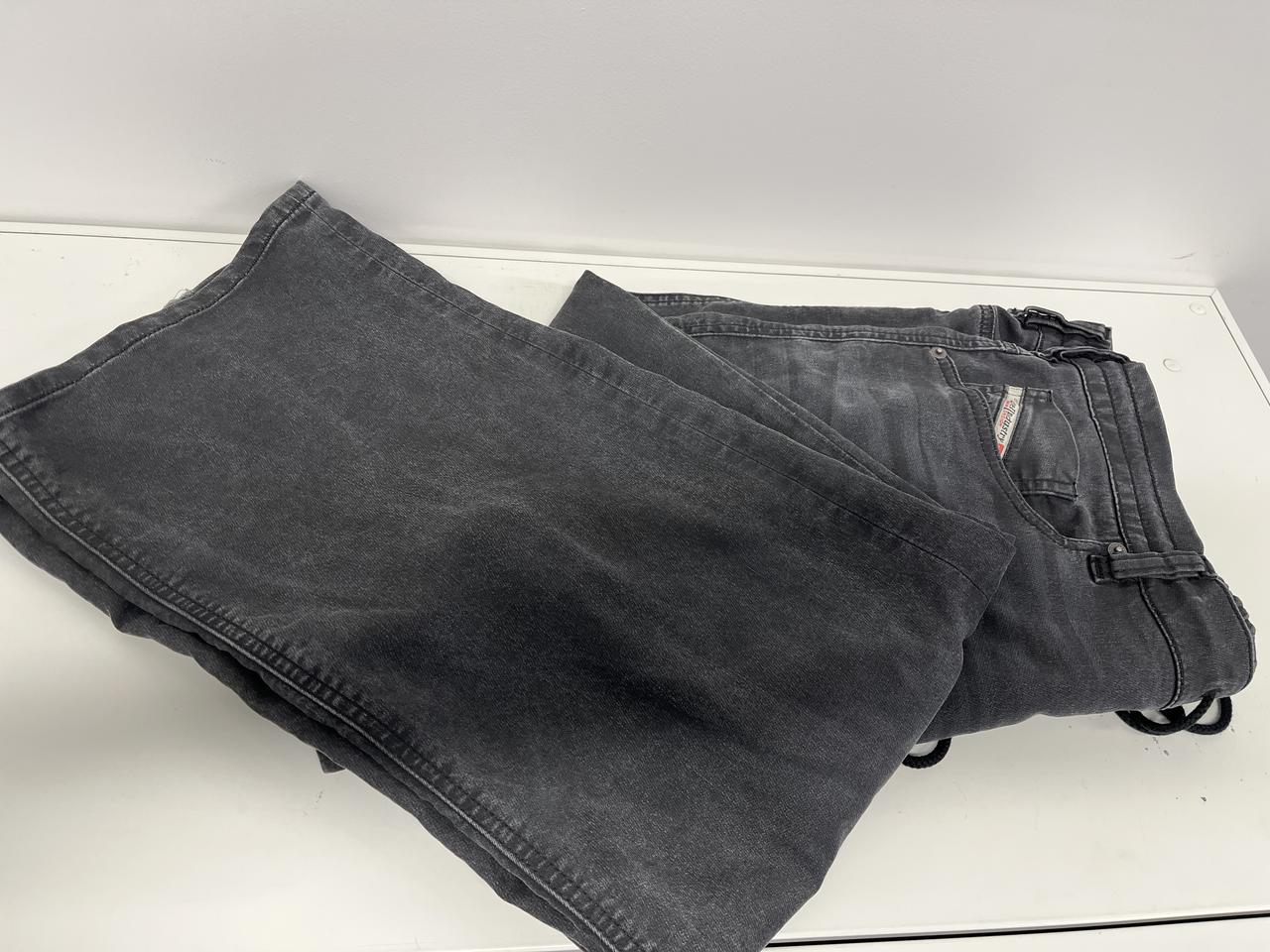 画像: フィーリングで購入を決めたワイドパンツ