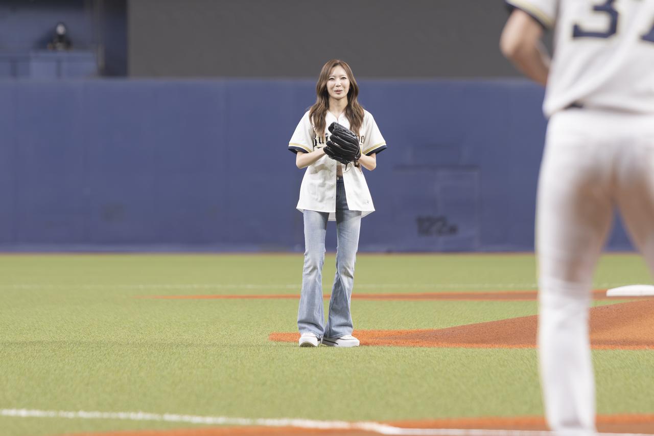 画像2: NiziU・MAYUKAと「野球部のマネージャーが夢だった」MIIHIがオリックスの始球式に登場！「パワーアップした姿を見せたい」と京セラドームライブへの意気込みも明かす