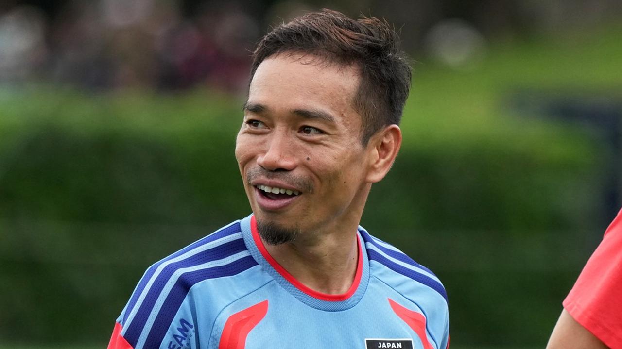 画像: W杯直前の日本代表、14年ぶりにアイスランドと再戦！当時25歳だった長友佑都が不在だったワケ - Qoly-Sports＆the Style