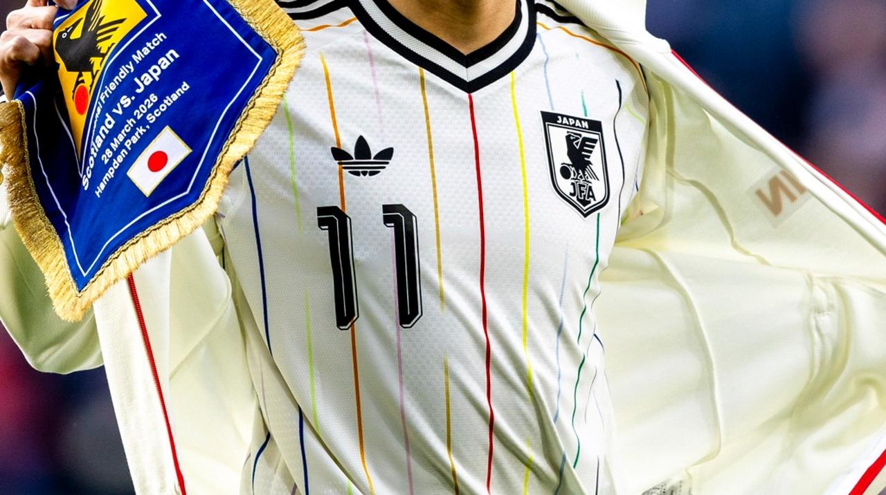 画像: 「まさに傑作」「即完売も納得」日本代表、2026W杯ユニフォームランキングで世界2位!1位は… - Qoly-Sports&the Style