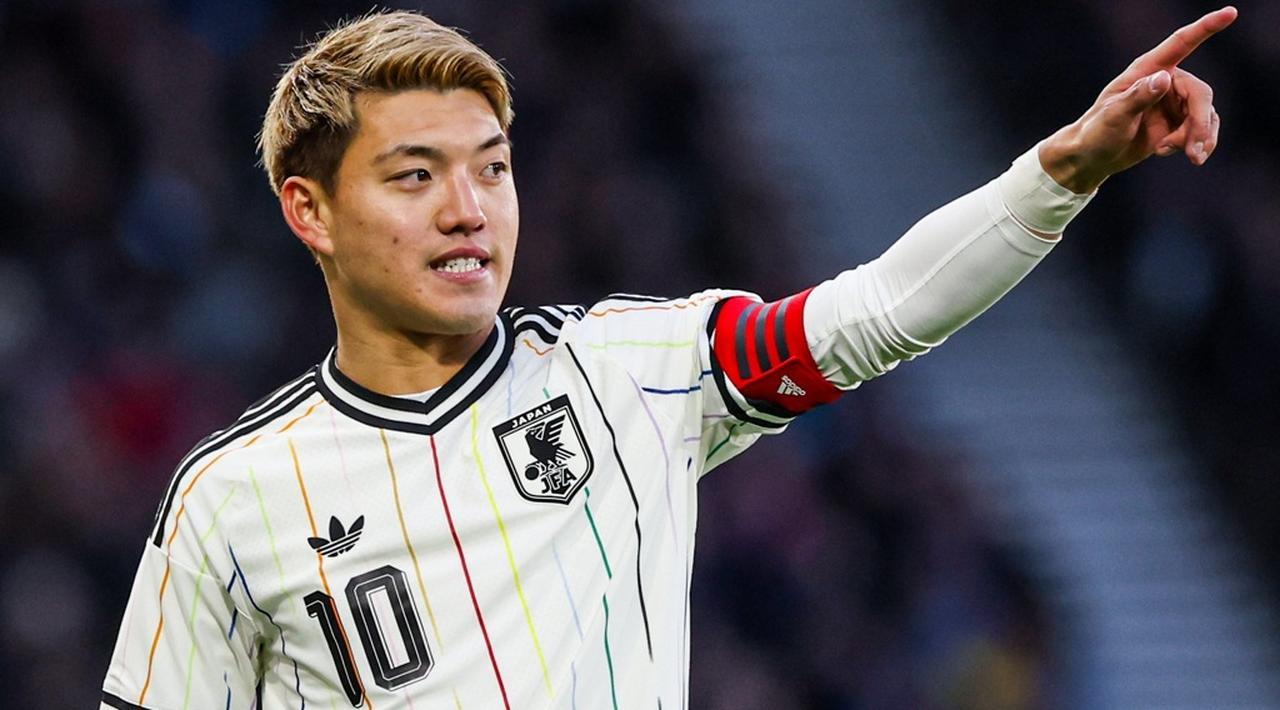 画像: W杯日本代表10番の堂安律、70歳さんまさんの背番号13トークに困惑!?「お前、こんな有名人知らんのかって…(笑)」 - Qoly-Sports&the Style