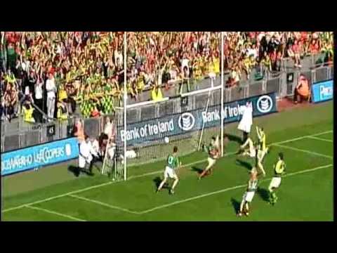 画像: Gaelic Football - The Original Beautiful Game www.youtube.com