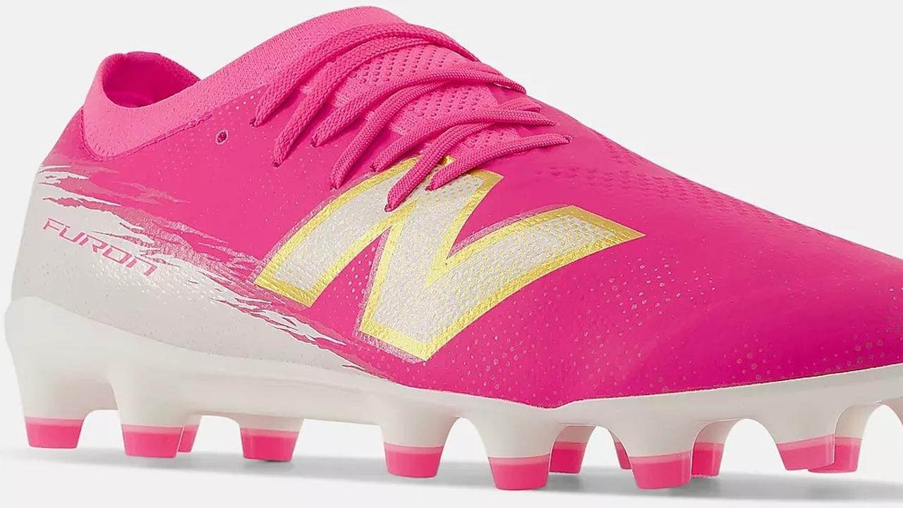画像: 大谷翔平も履くNew Balance、2026春夏の新作サッカースパイクがかわいい!「442」は“ニット使用モデル”が登場 - Qoly-Sports&the Style