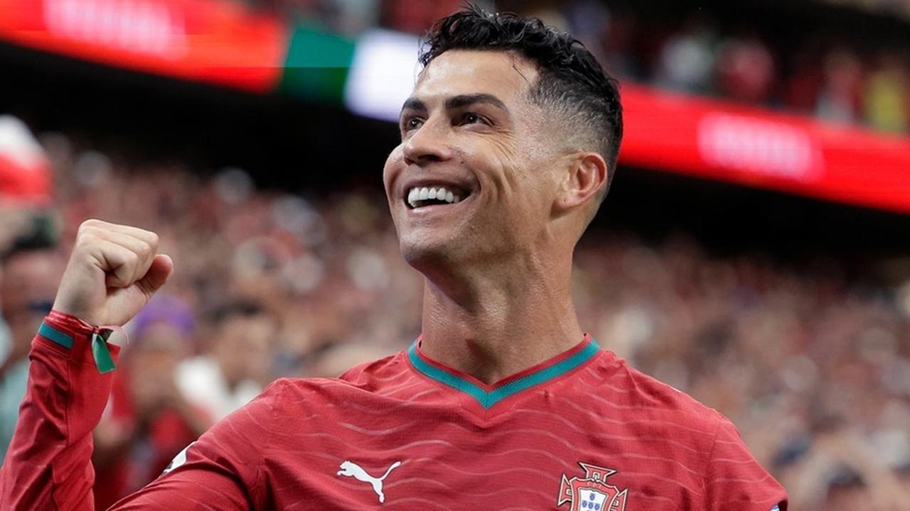 画像: W杯でゴールの41歳ロナウド、地震で家族を亡くして片足切断のベネズエラ少年を感激させる!「元気になったら試合に招待するよ」と約束 - Qoly-Sports&the Style
