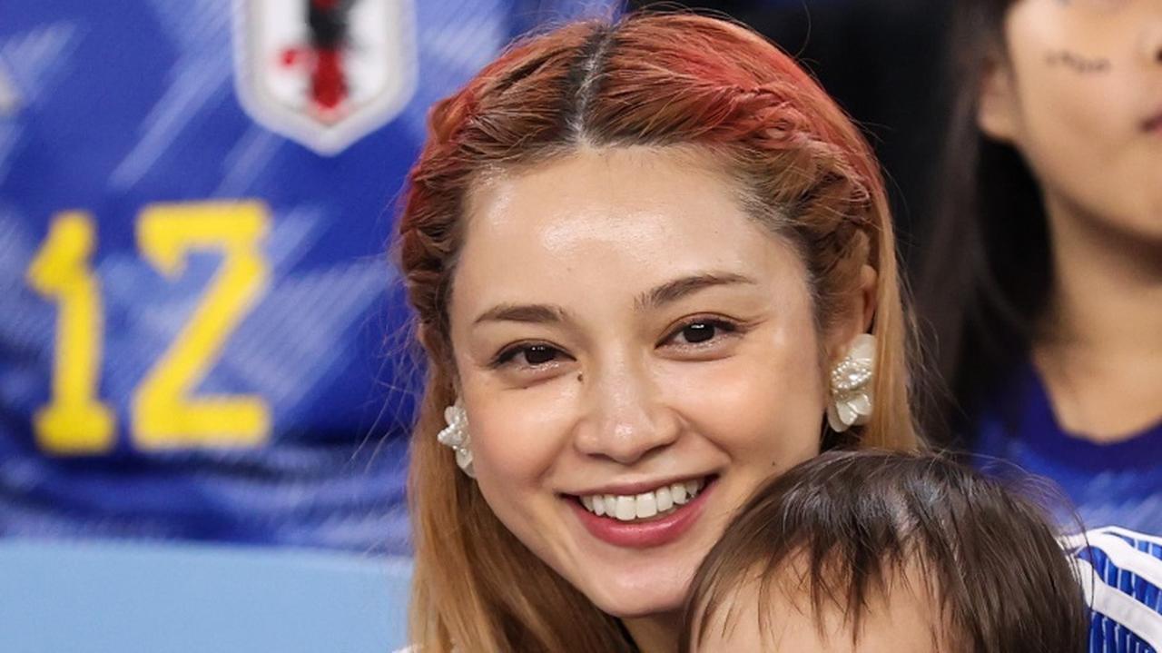 画像: かわいい!サッカー日本代表選手と結婚した美しすぎる奥さんたち - Qoly-Sports&the Style