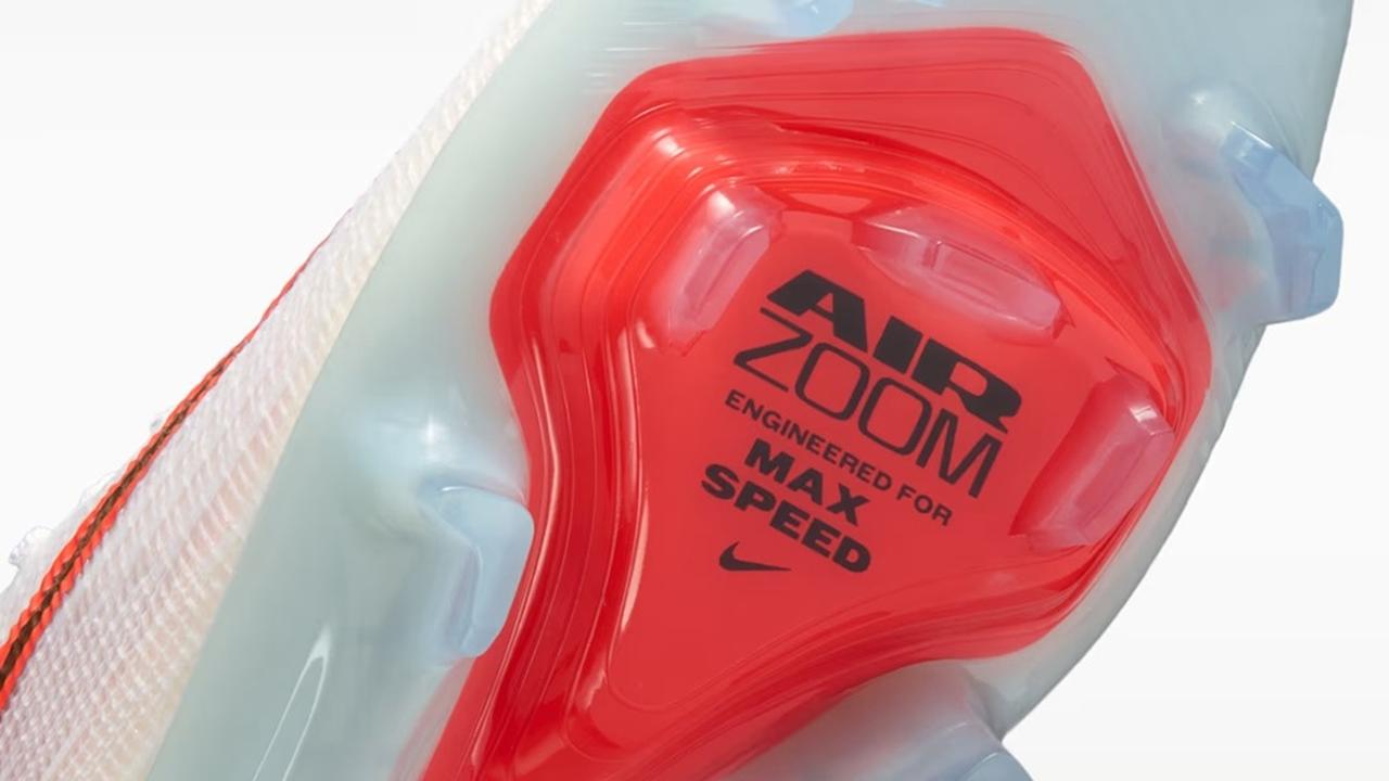 画像: NIKE、新作スパイクコレクション「ブレイクゼムパック」が登場！“紅白”が印象的な2026秋冬のNEWカラー - Qoly-Sports＆the Style