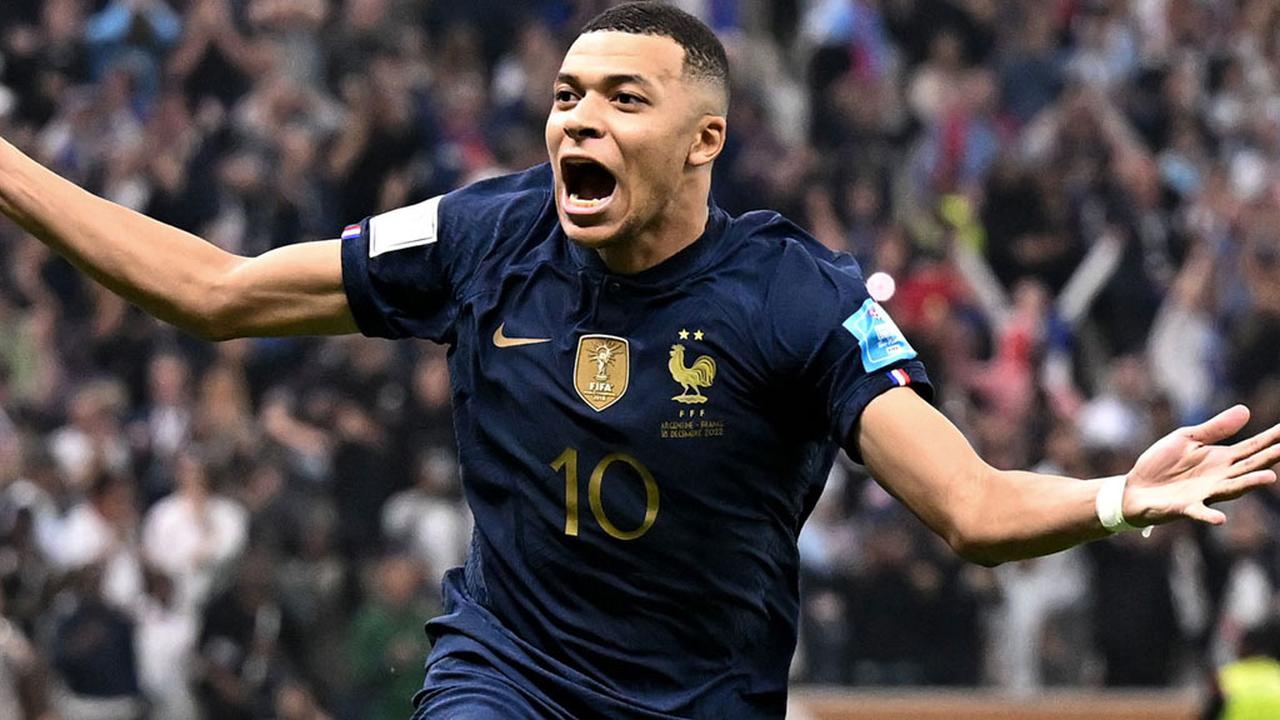 画像: フランス代表、歴代で最も美しき「青のユニフォーム」5選 - Qoly-Sports＆the Style